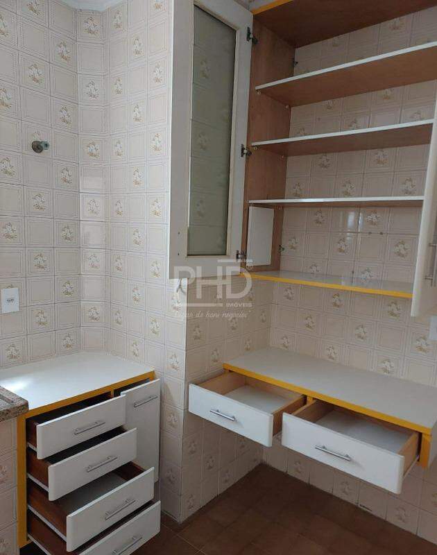 Apartamento à venda com 2 quartos, 70m² - Foto 9