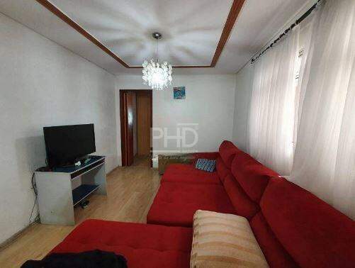 Casa à venda com 3 quartos, 130m² - Foto 1