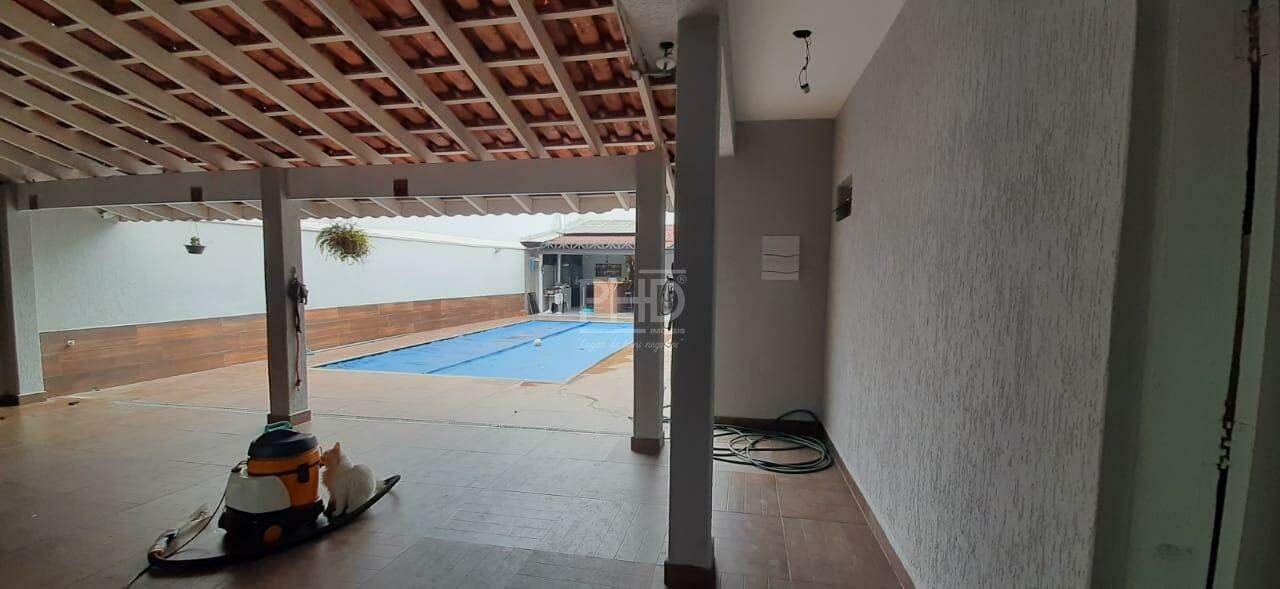 Sobrado à venda com 4 quartos, 300m² - Foto 21