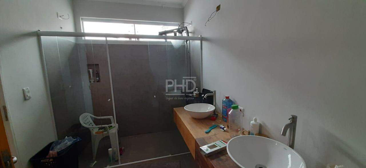 Sobrado à venda com 4 quartos, 300m² - Foto 15