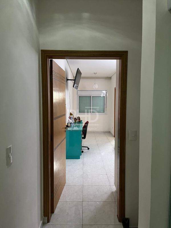 Sobrado à venda com 4 quartos, 230m² - Foto 8