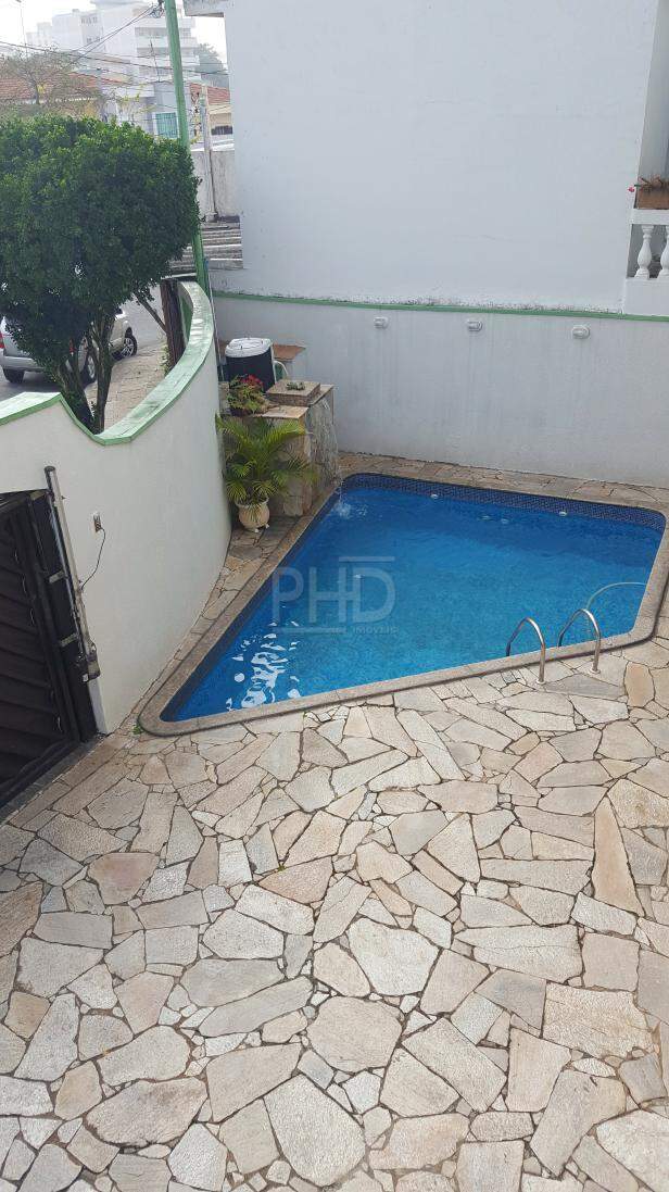 Sobrado à venda com 3 quartos, 200m² - Foto 17