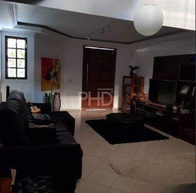 Sobrado à venda com 3 quartos, 350m² - Foto 1