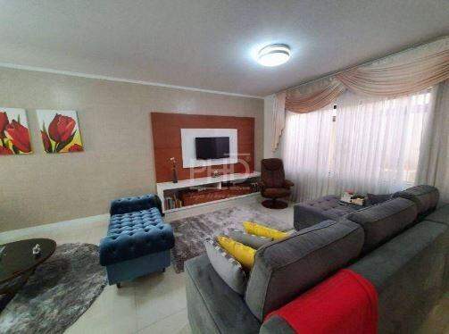 Sobrado à venda com 3 quartos, 230m² - Foto 1