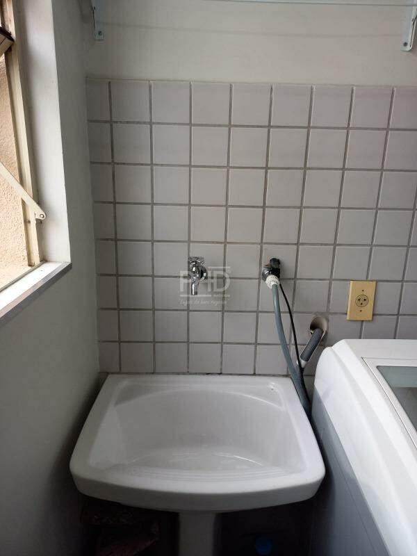 Apartamento à venda com 3 quartos, 75m² - Foto 21