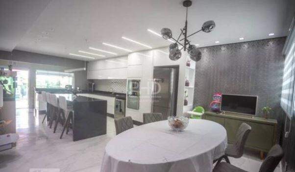 Sobrado à venda com 3 quartos, 314m² - Foto 6