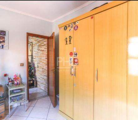 Casa à venda com 6 quartos, 220m² - Foto 20