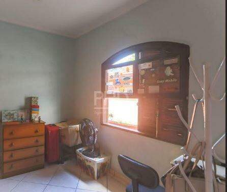 Casa à venda com 6 quartos, 220m² - Foto 29