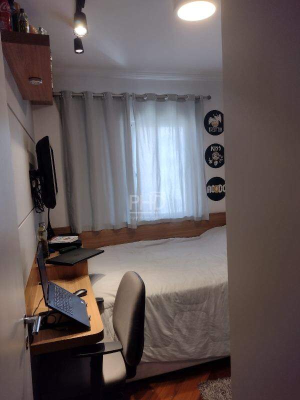 Apartamento à venda com 3 quartos, 80m² - Foto 18