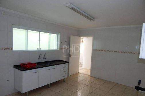 Sobrado à venda com 3 quartos, 220m² - Foto 4