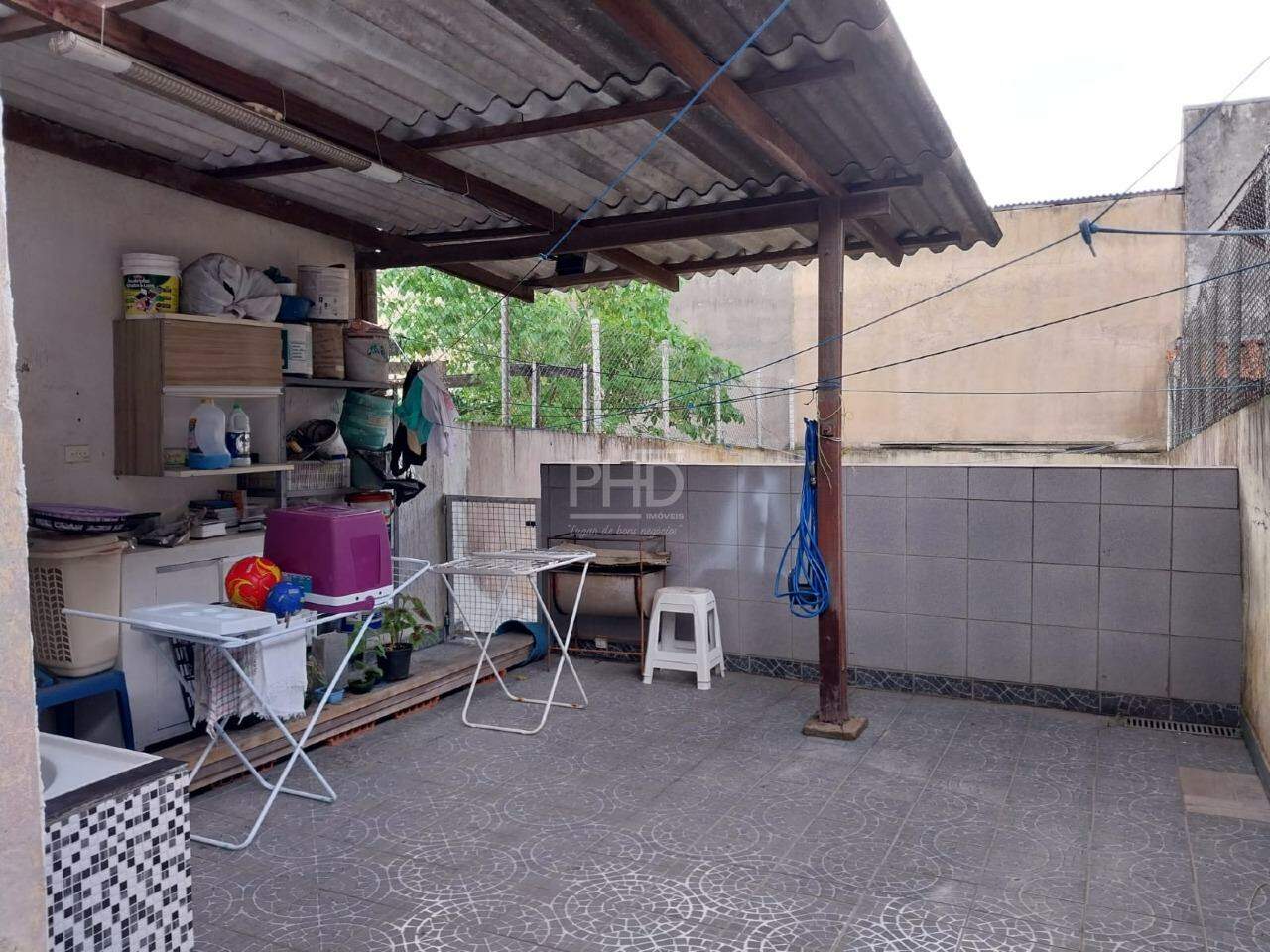 Sobrado à venda com 2 quartos, 145m² - Foto 3