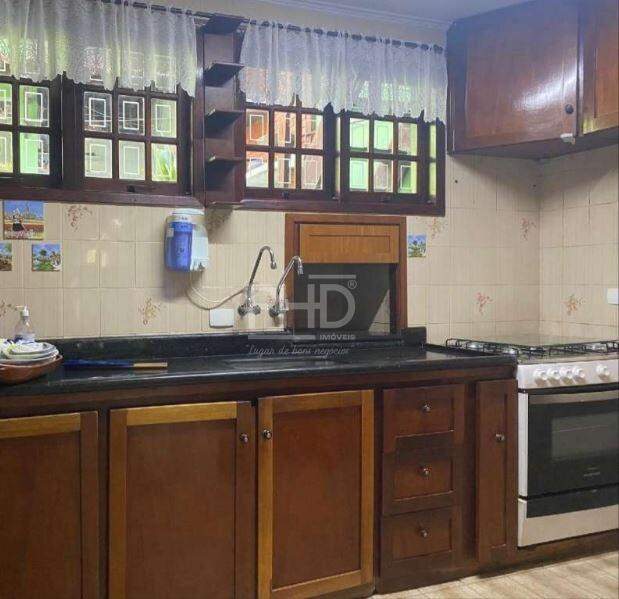 Sobrado à venda com 3 quartos, 180m² - Foto 3