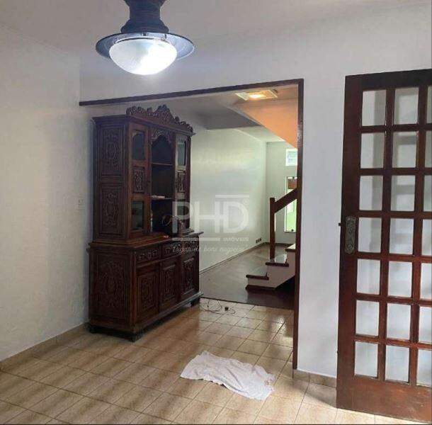 Sobrado à venda com 3 quartos, 180m² - Foto 2