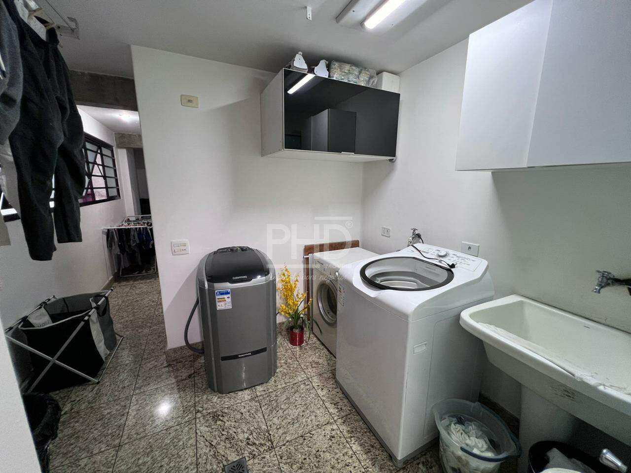 Cobertura à venda com 3 quartos, 250m² - Foto 33