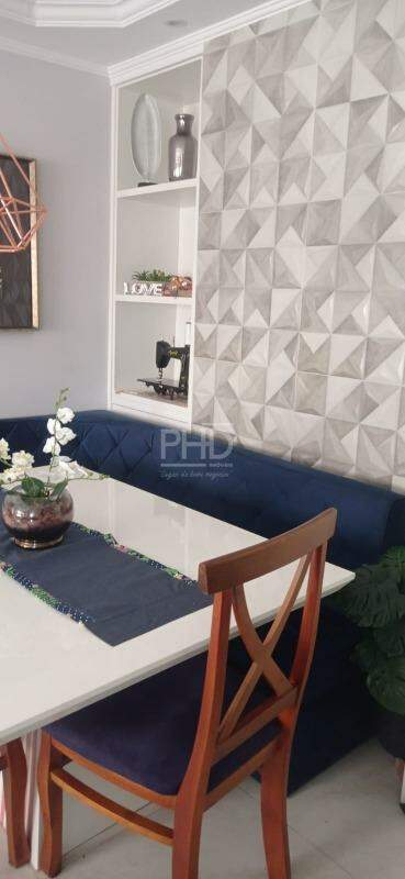 Apartamento à venda com 2 quartos, 65m² - Foto 4