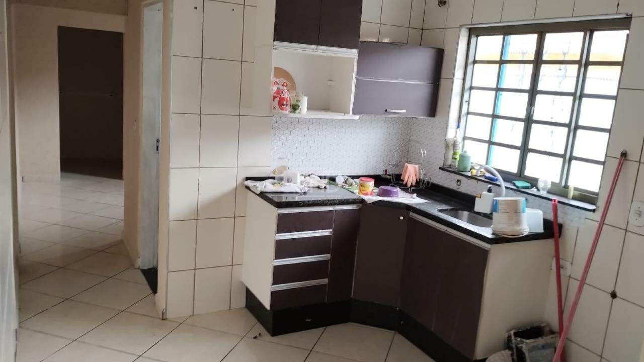 Casa à venda com 2 quartos, 100m² - Foto 8