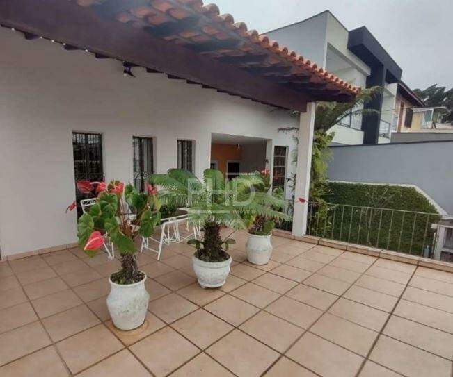 Casa à venda com 4 quartos, 182m² - Foto 28