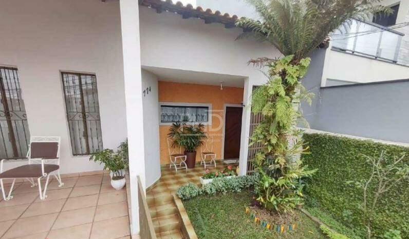 Casa à venda com 4 quartos, 182m² - Foto 29