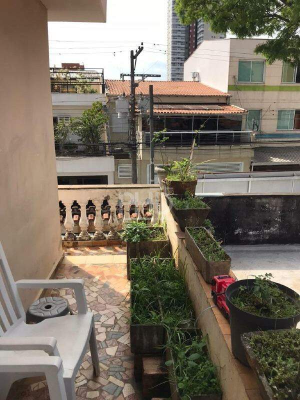 Sobrado à venda com 4 quartos, 120m² - Foto 18