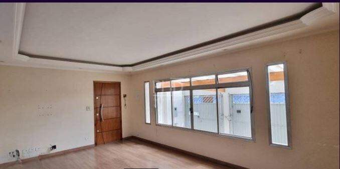 Casa à venda com 4 quartos, 260m² - Foto 1