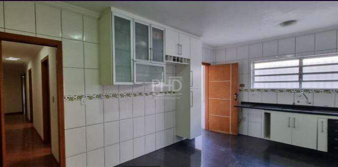 Casa à venda com 4 quartos, 260m² - Foto 4