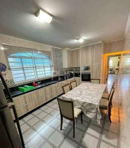 Sobrado à venda com 3 quartos, 150m² - Foto 4