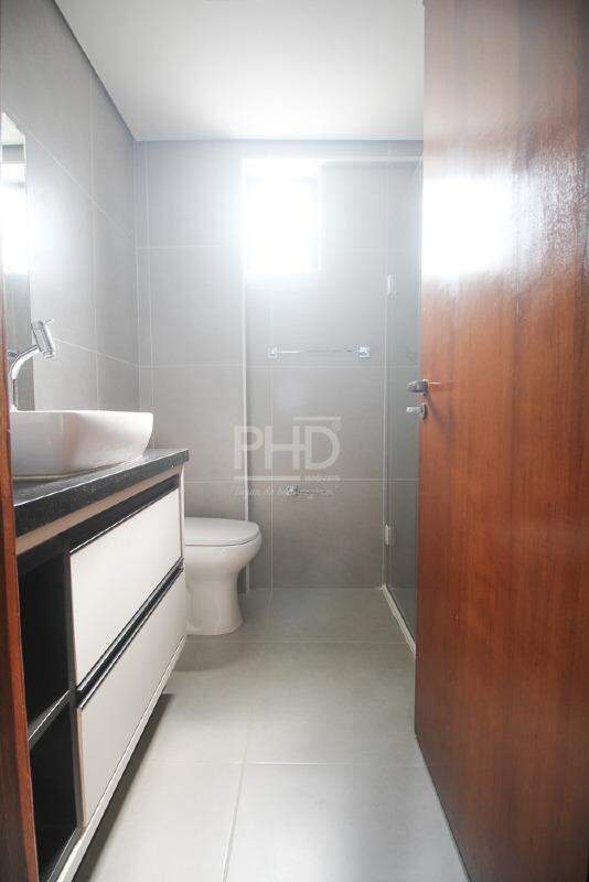 Apartamento para alugar com 2 quartos, 80m² - Foto 27