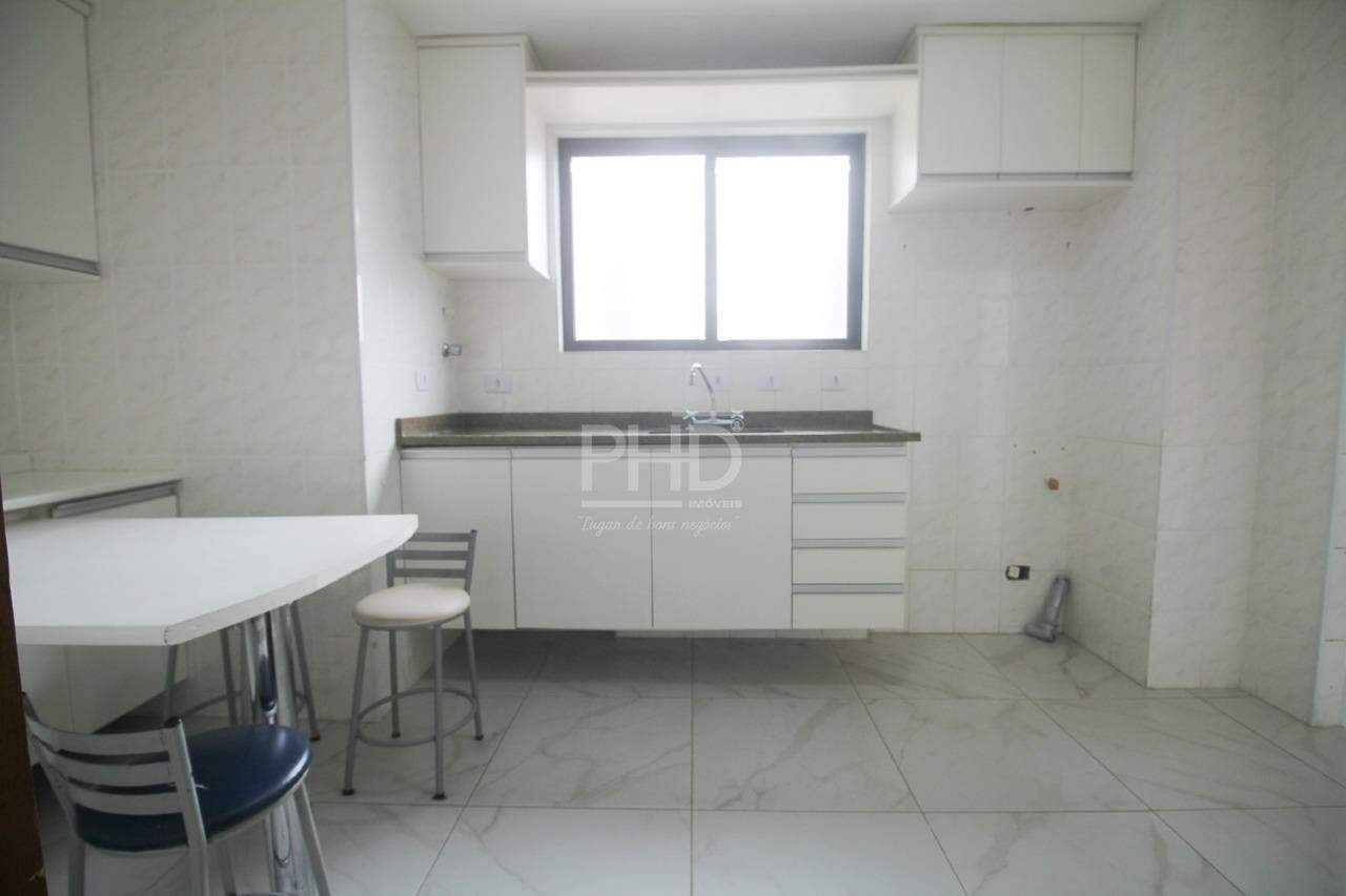 Apartamento para alugar com 2 quartos, 80m² - Foto 13