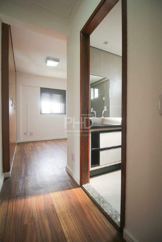 Apartamento para alugar com 2 quartos, 80m² - Foto 24