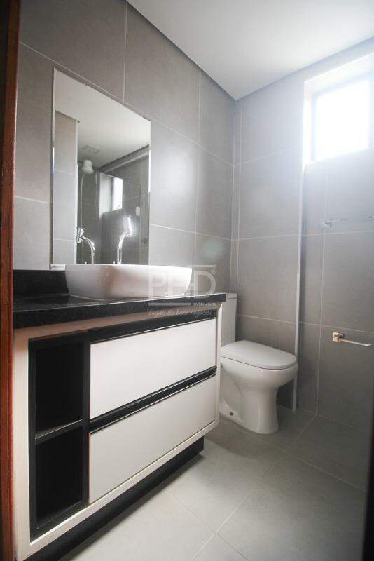 Apartamento para alugar com 2 quartos, 80m² - Foto 29