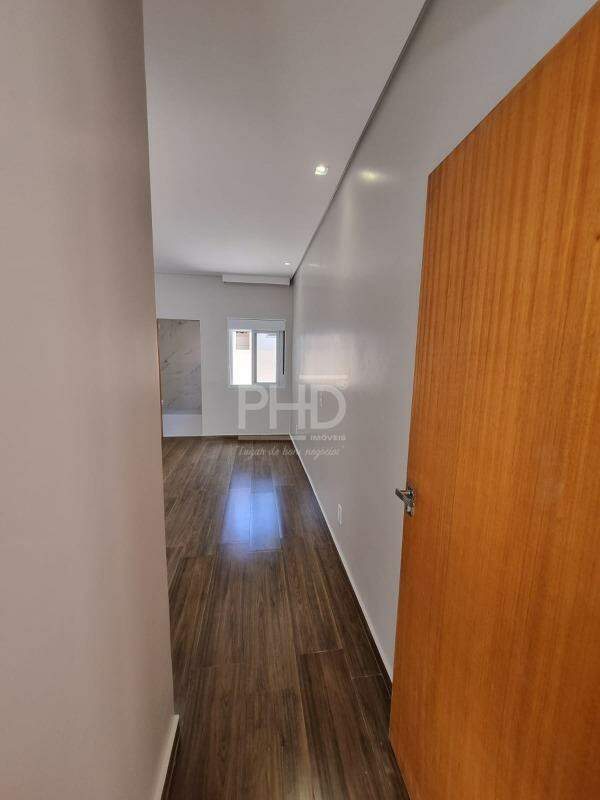 Casa à venda com 4 quartos, 270m² - Foto 21