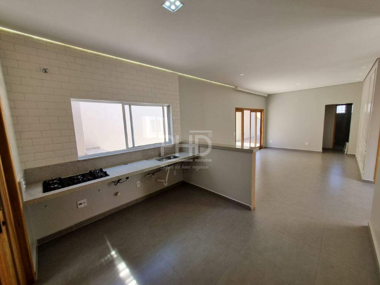 Casa à venda com 4 quartos, 270m² - Foto 16