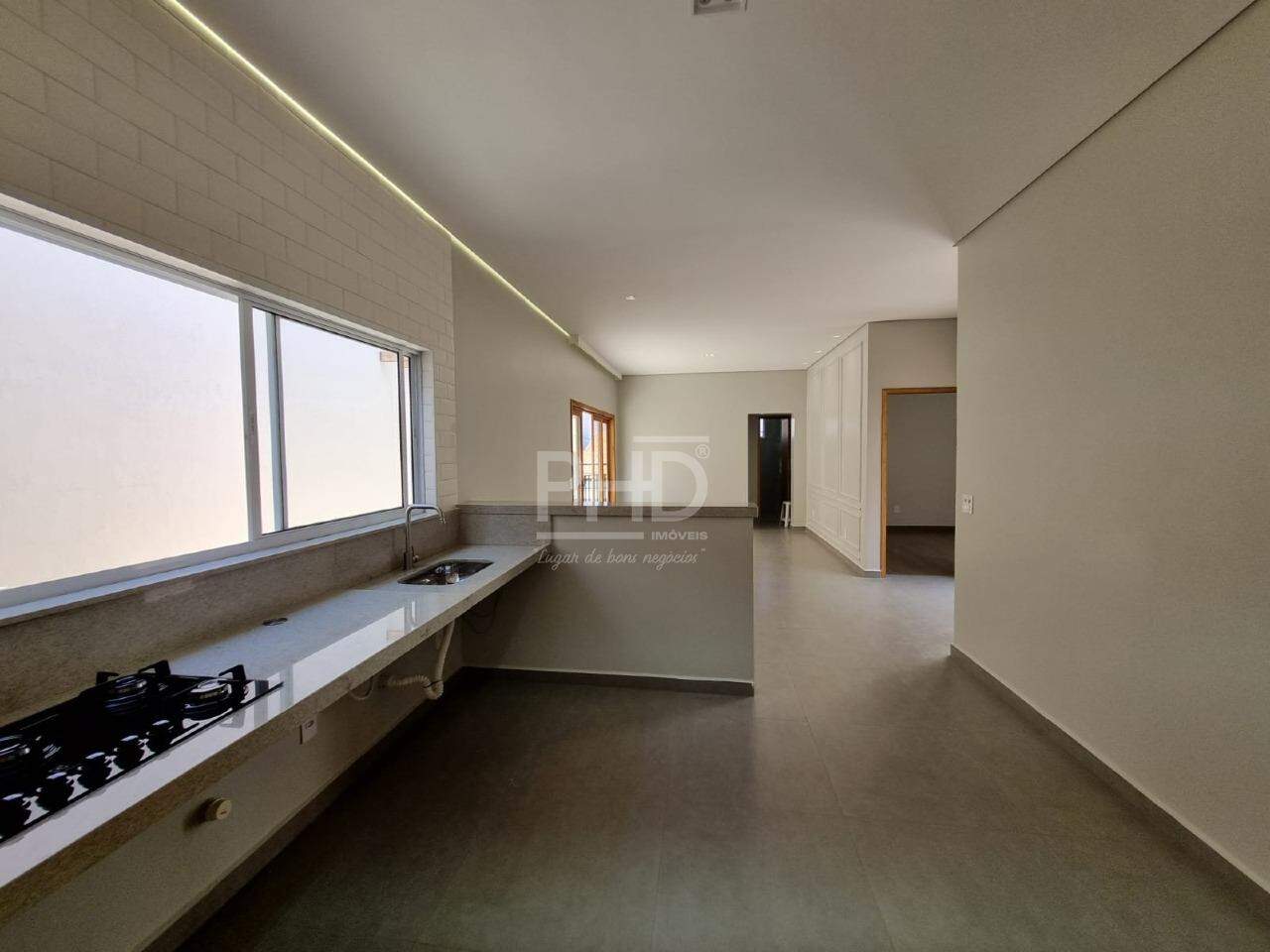 Casa à venda com 4 quartos, 270m² - Foto 14