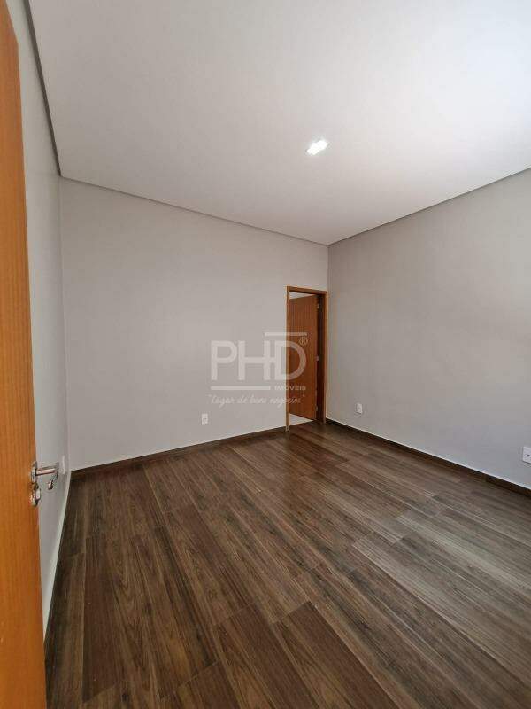 Casa à venda com 4 quartos, 270m² - Foto 27