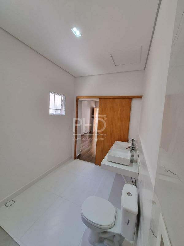 Casa à venda com 4 quartos, 270m² - Foto 35