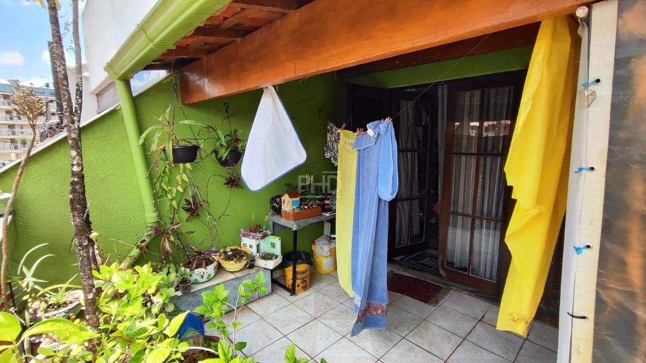 Sobrado à venda com 2 quartos, 110m² - Foto 23