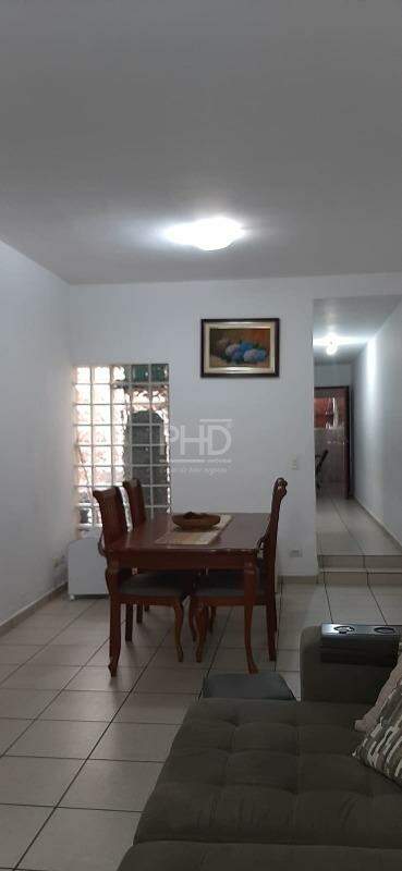 Sobrado à venda com 3 quartos, 210m² - Foto 3