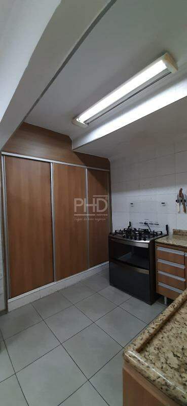 Sobrado à venda com 3 quartos, 210m² - Foto 9