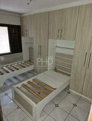 Sobrado à venda com 2 quartos, 198m² - Foto 4