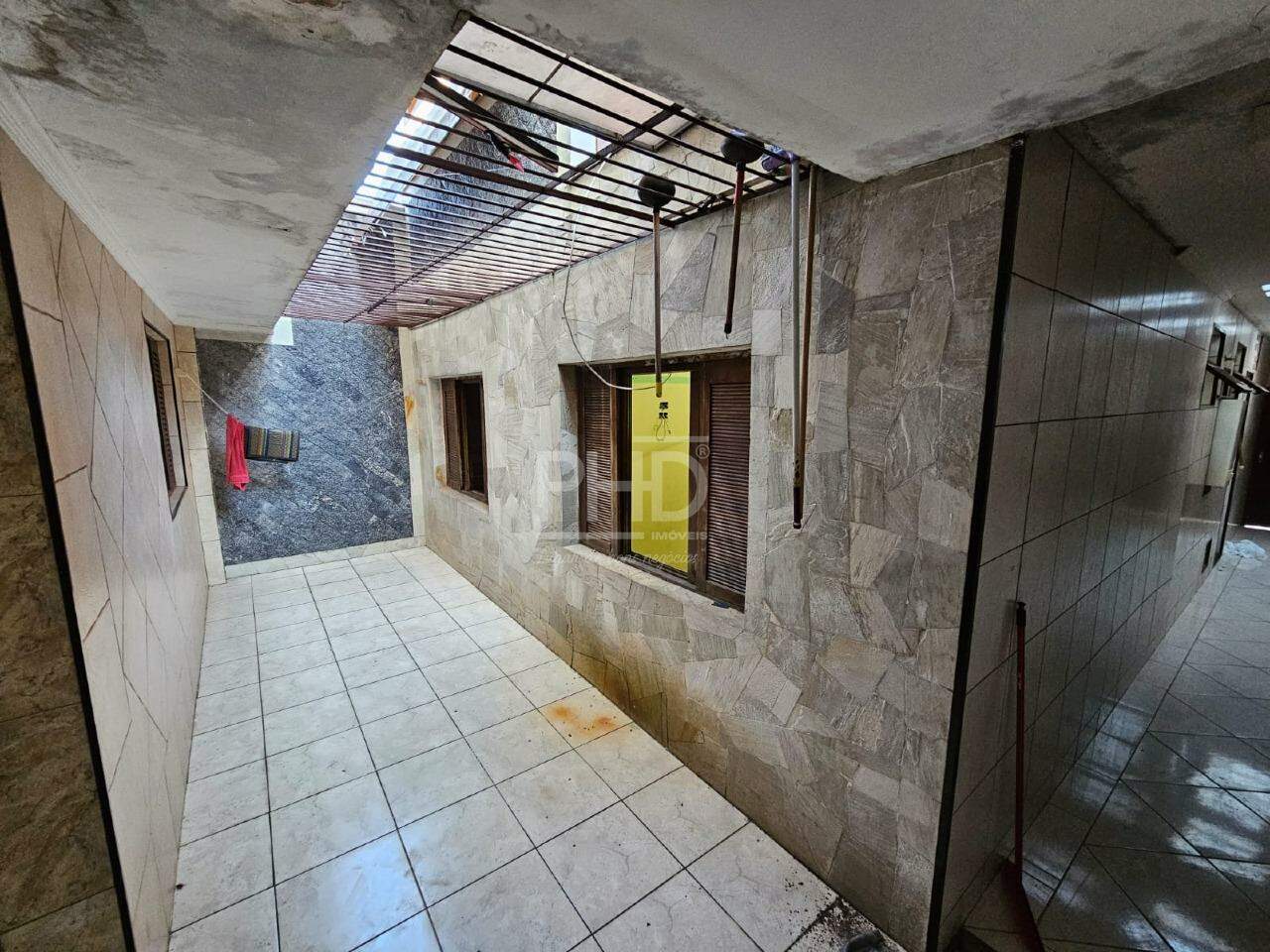 Sobrado à venda com 2 quartos, 198m² - Foto 15