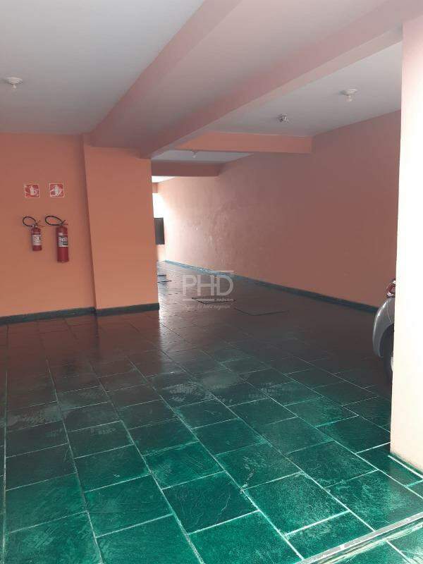 Casa Comercial à venda com 1 quarto, 466m² - Foto 7