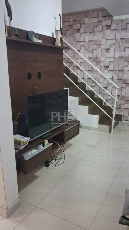 Sobrado à venda com 4 quartos, 251m² - Foto 4