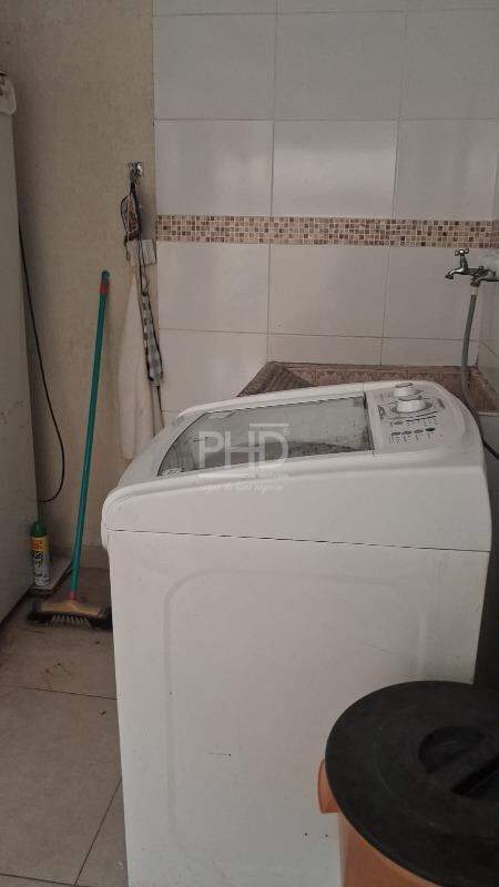 Sobrado à venda com 4 quartos, 251m² - Foto 41