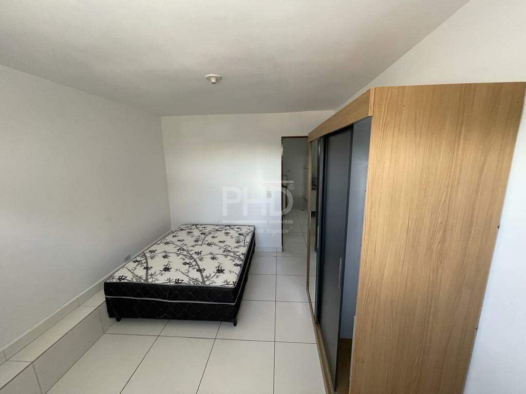 Apartamento para alugar com 2 quartos, 72m² - Foto 12
