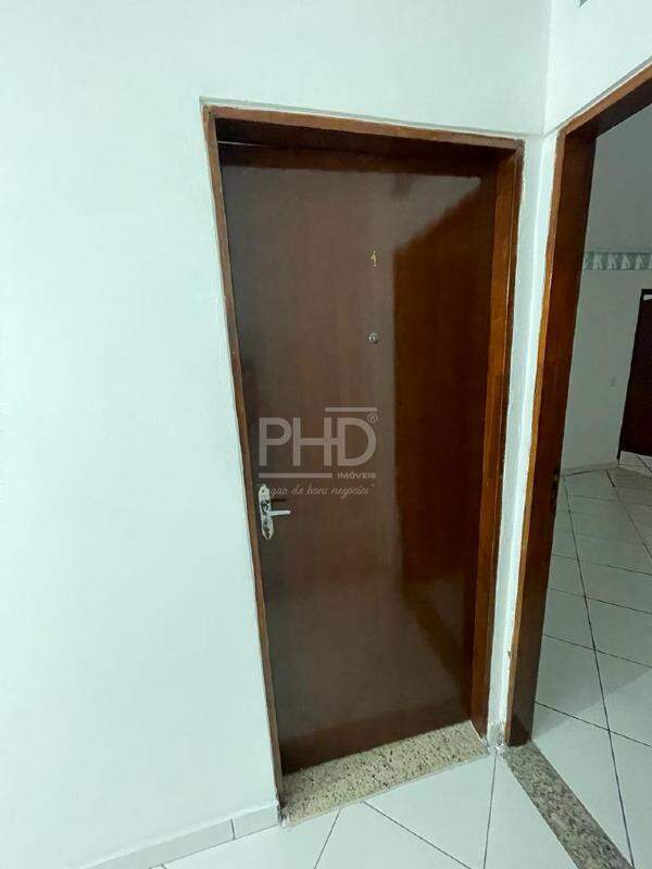 Apartamento para alugar com 2 quartos, 72m² - Foto 15