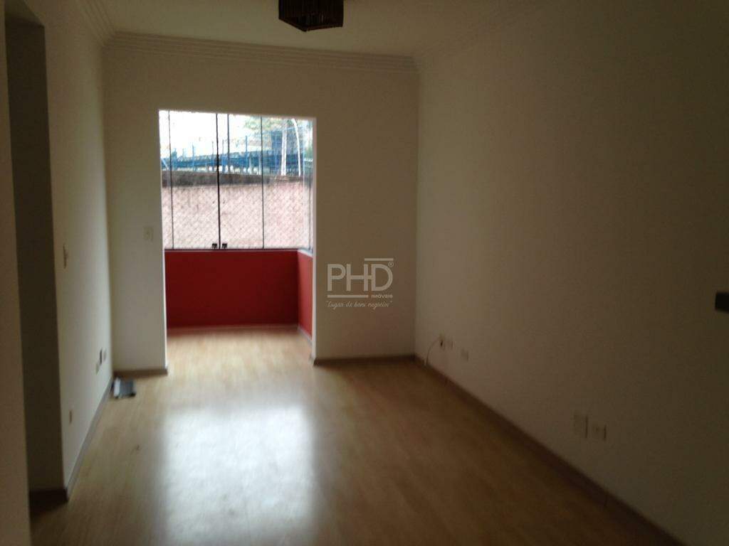 Apartamento à venda com 2 quartos, 67m² - Foto 2