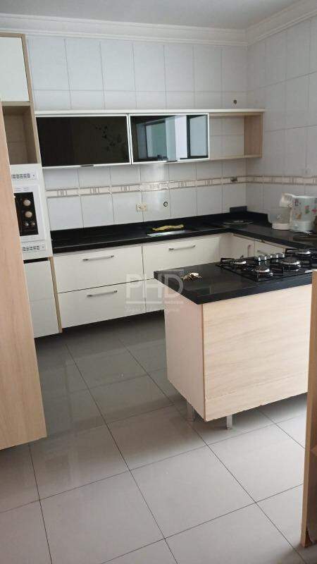 Apartamento à venda com 2 quartos, 60m² - Foto 3