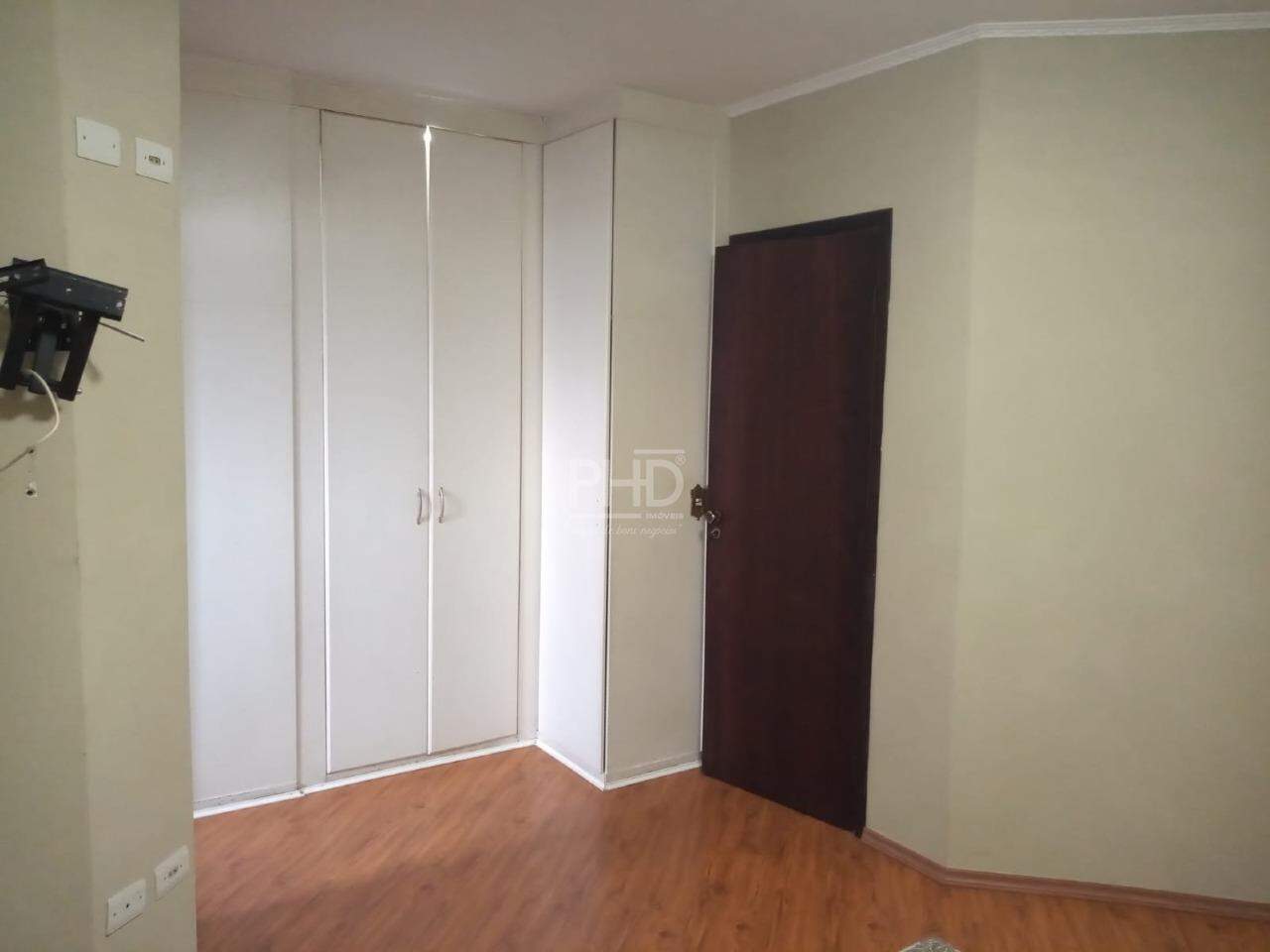 Sobrado para alugar com 3 quartos, 180m² - Foto 13