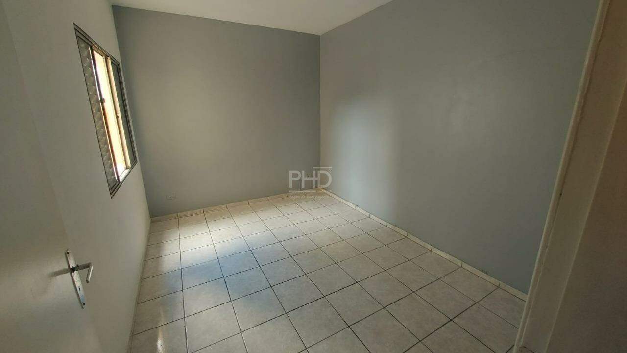 Apartamento à venda com 3 quartos, 68m² - Foto 2