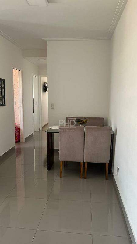 Apartamento à venda com 3 quartos, 65m² - Foto 2